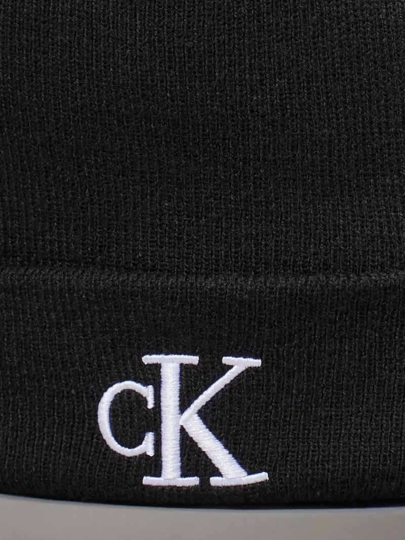 CALVIN KLEIN - Berretto in maglia con Logo ricamato