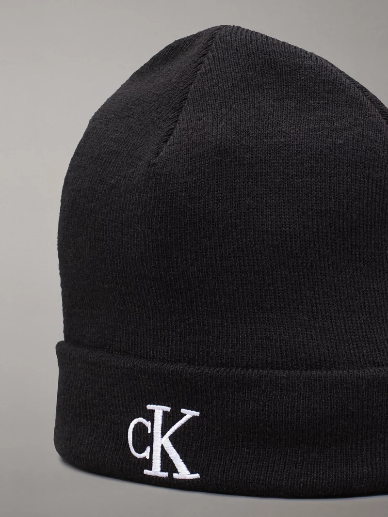 CALVIN KLEIN - Berretto in maglia con Logo ricamato