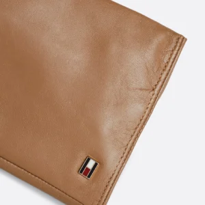 TOMMY HILFIGER - Guanti Essential in pelle con bandierina