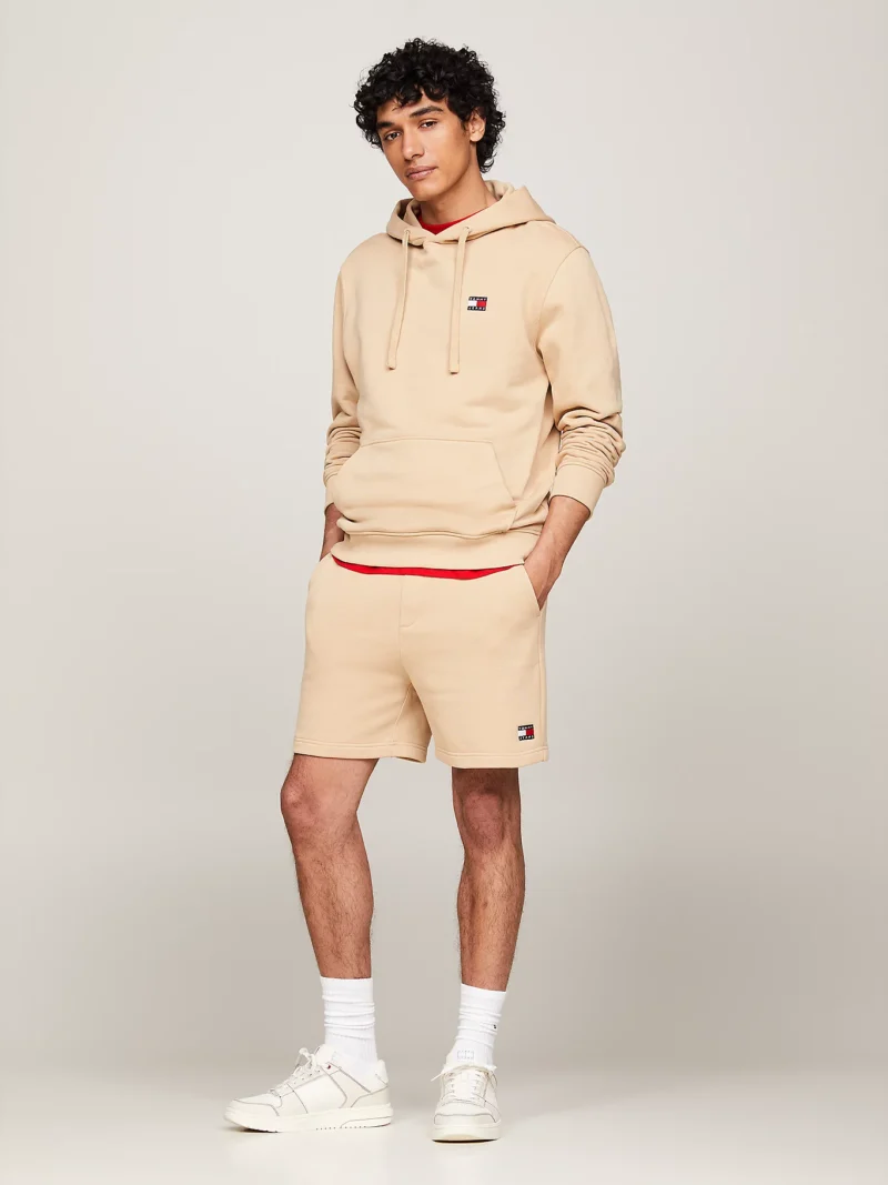 TOMMY HILFIGER - Felpa con cappuccio e distintivo Tommy - Sabbia