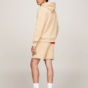 TOMMY HILFIGER - Felpa con cappuccio e distintivo Tommy - Sabbia