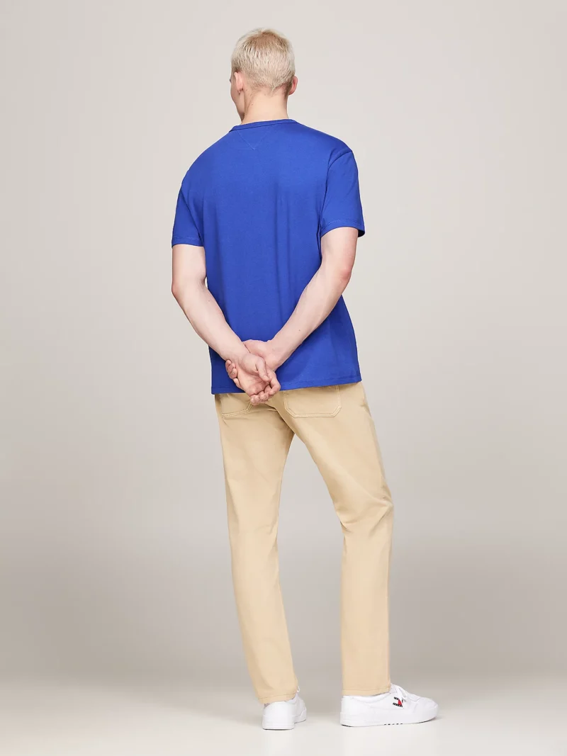 TOMMY HILFIGER - T-shirt con distintivo Tommy sul petto - Blu