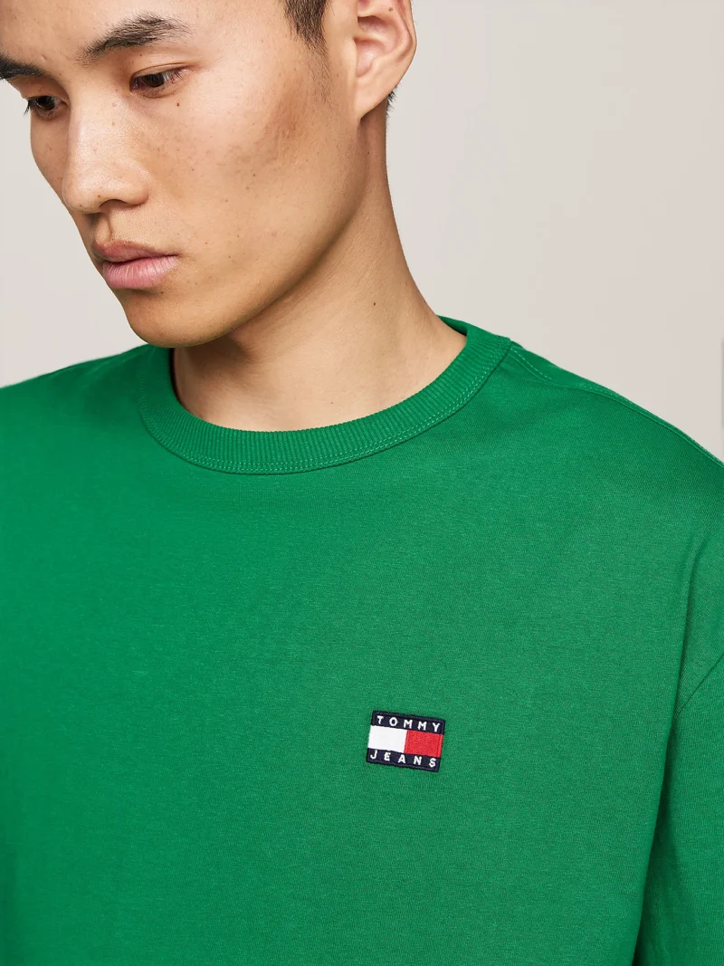 TOMMY HILFIGER - T-shirt con distintivo Tommy sul petto - Verde
