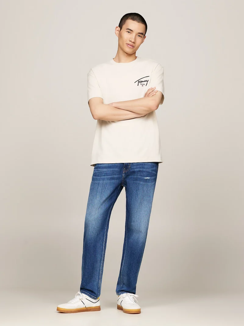 DM0DM18536_ACG_alternate1 TOMMY HILFIGER - T-shirt con logo firma - Bianco