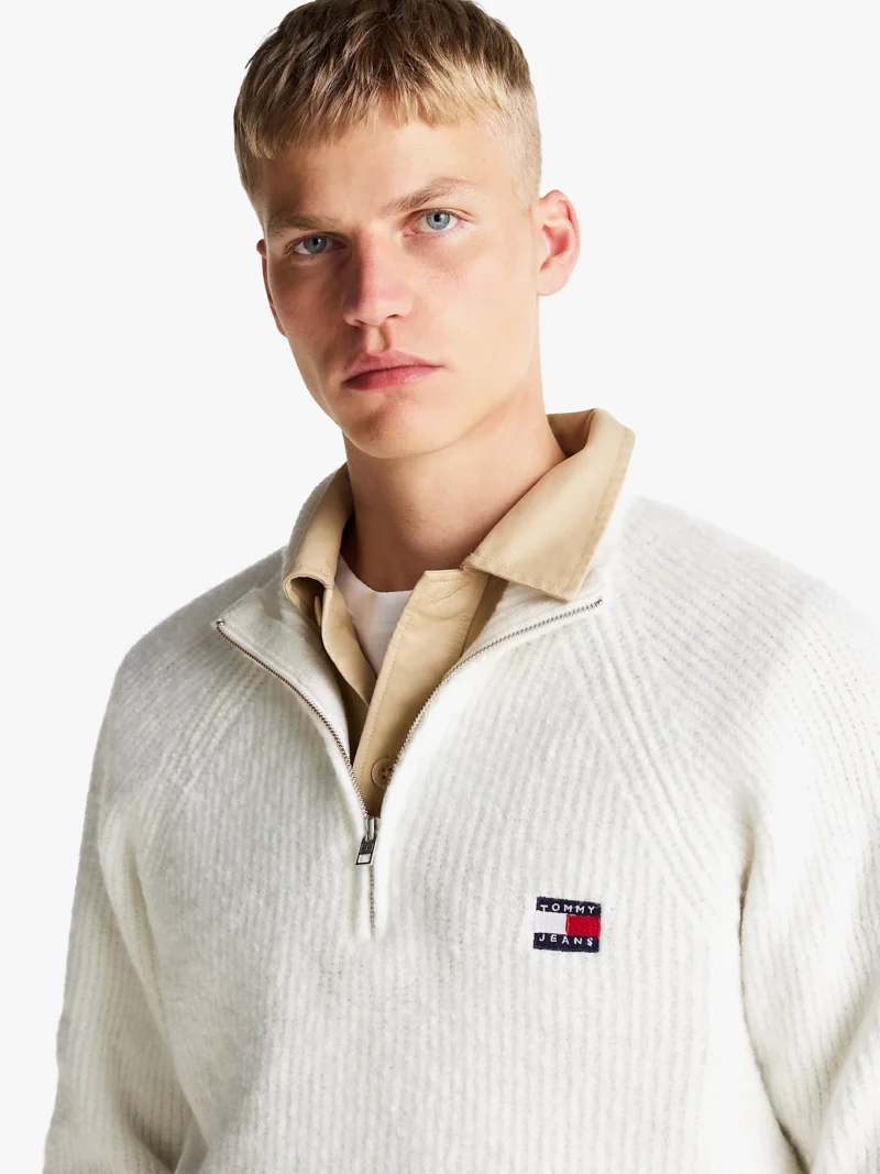 TOMMY HILFIGER - Pullover con mezza zip e distintivo Tommy - Bianco