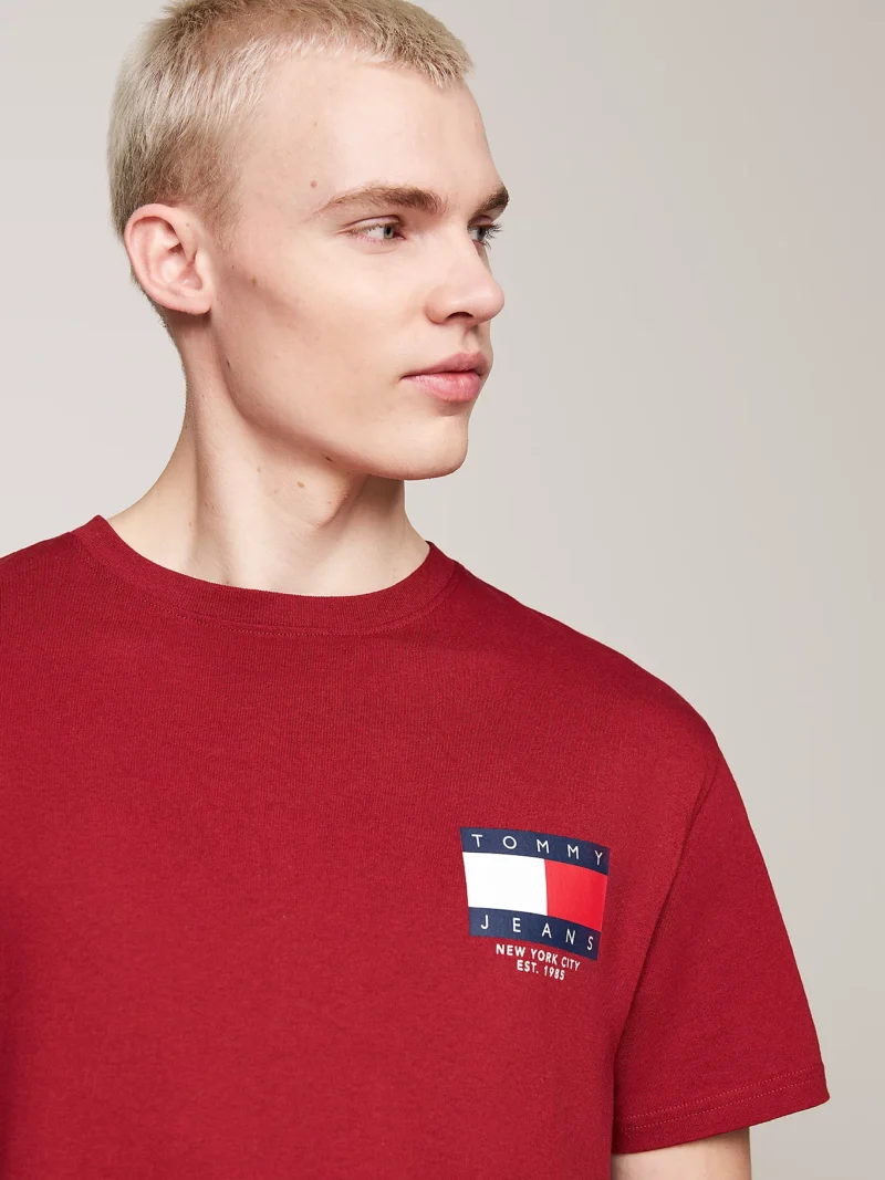 TOMMY HILFIGER - T-shirt con logo sul retro