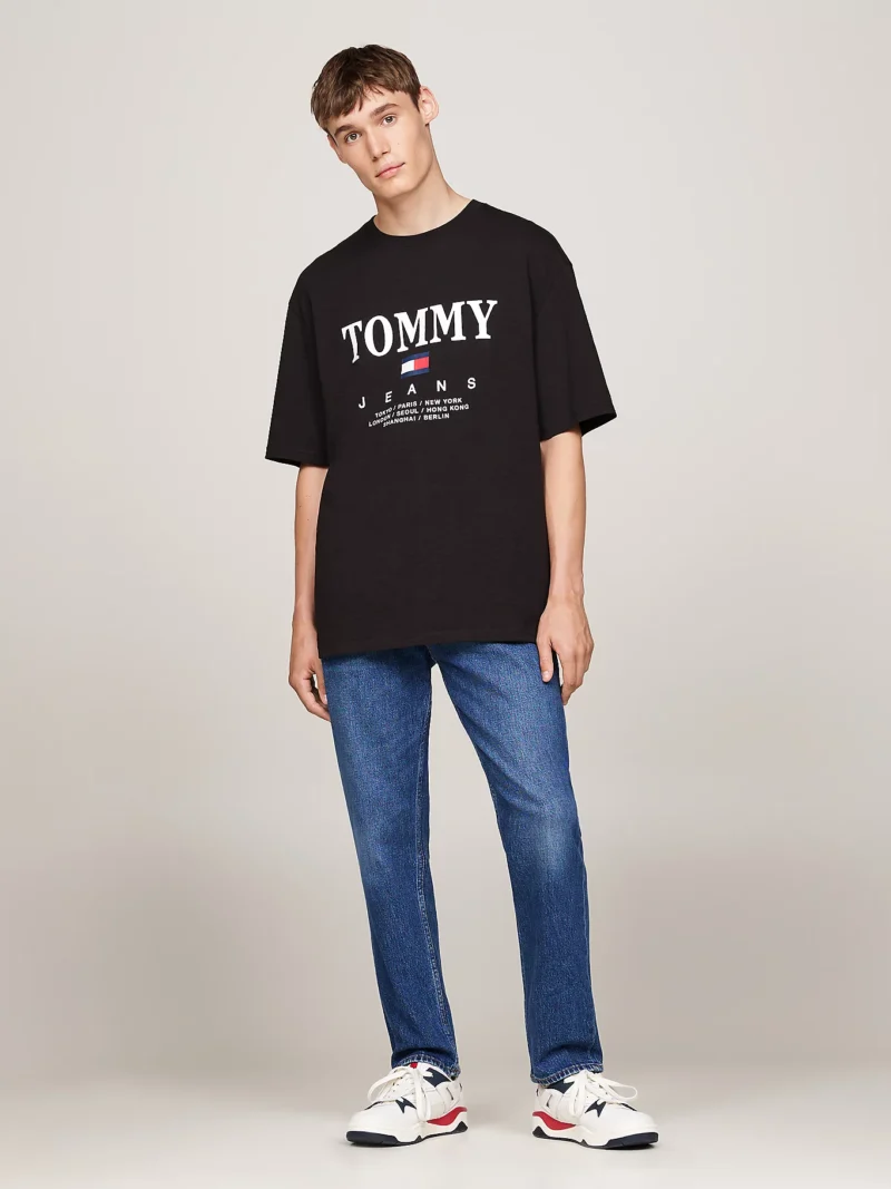 DM0DM20080_BDS_alternate1 TOMMY HILFIGER - T-shirt oversize con logo - Nero