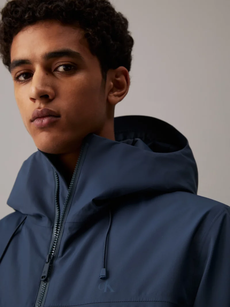 CALVIN KLEIN - Parka corta tecnica