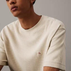 J30J326457_PD7_alternate2 CALVIN KLEIN - T-shirt in cotone taglio relaxed