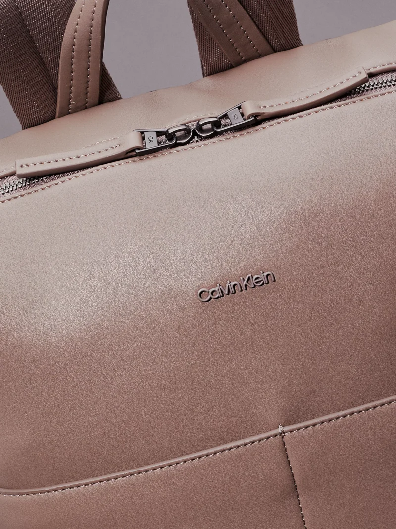 CALVIN KLEIN - Zaino quadrato