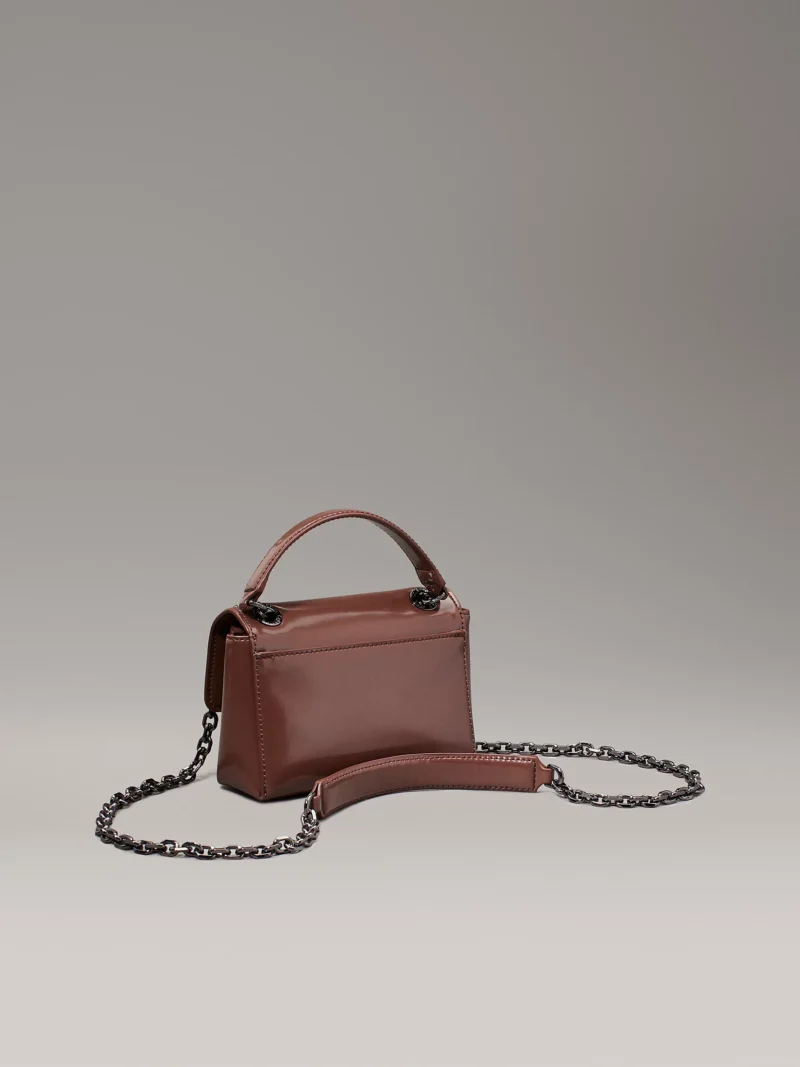 CALVIN KLEIN - Borsa da spalla trasformabile lucida piccola