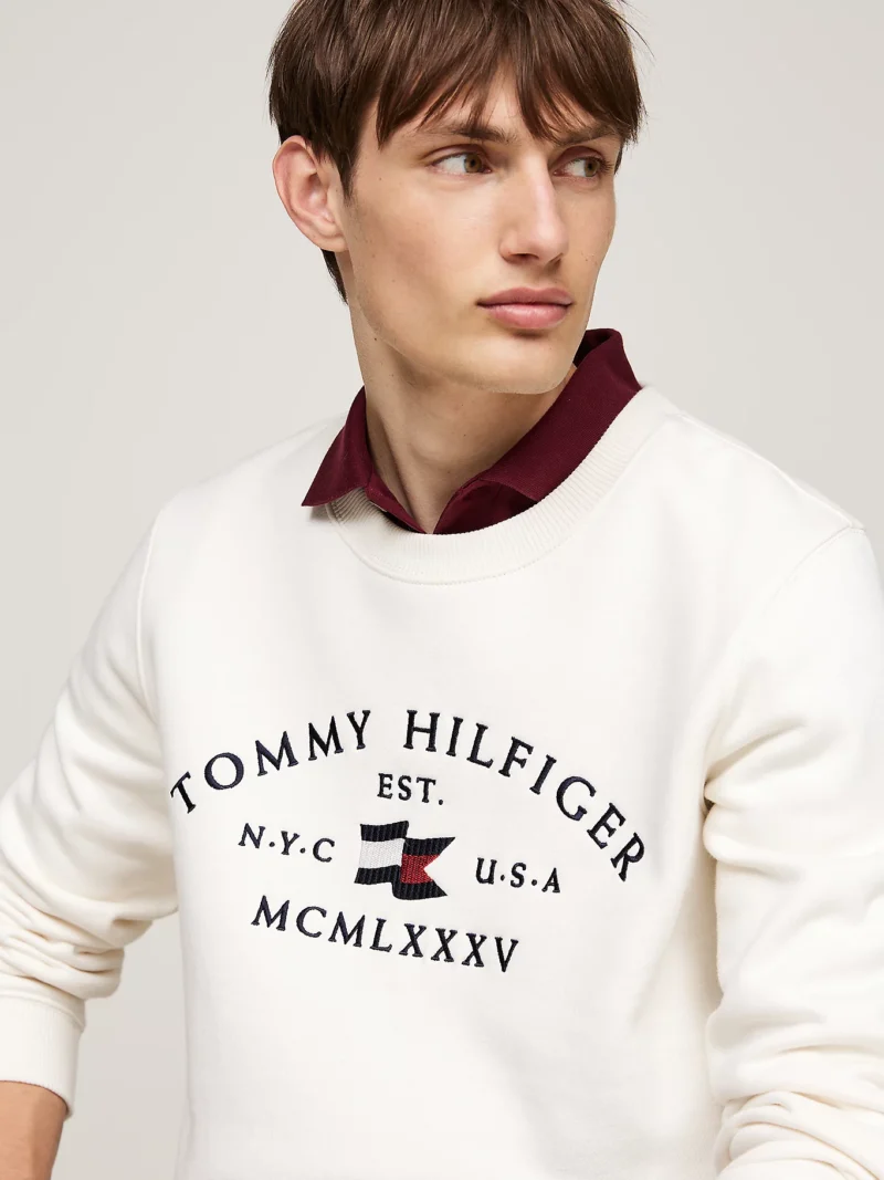 TOMMY HILFIGER - Felpa con logo stile nautico ricamato - Avorio