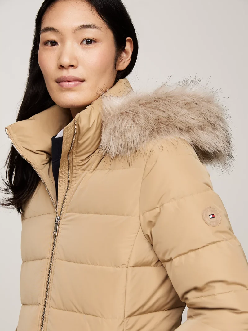 TOMMY HILFIGER - Piumino con pelliccia sintetica sul cappuccio - Sabbia