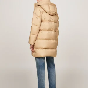 TOMMY HILFIGER - Piumino lungo idrorepellente - Sabbia