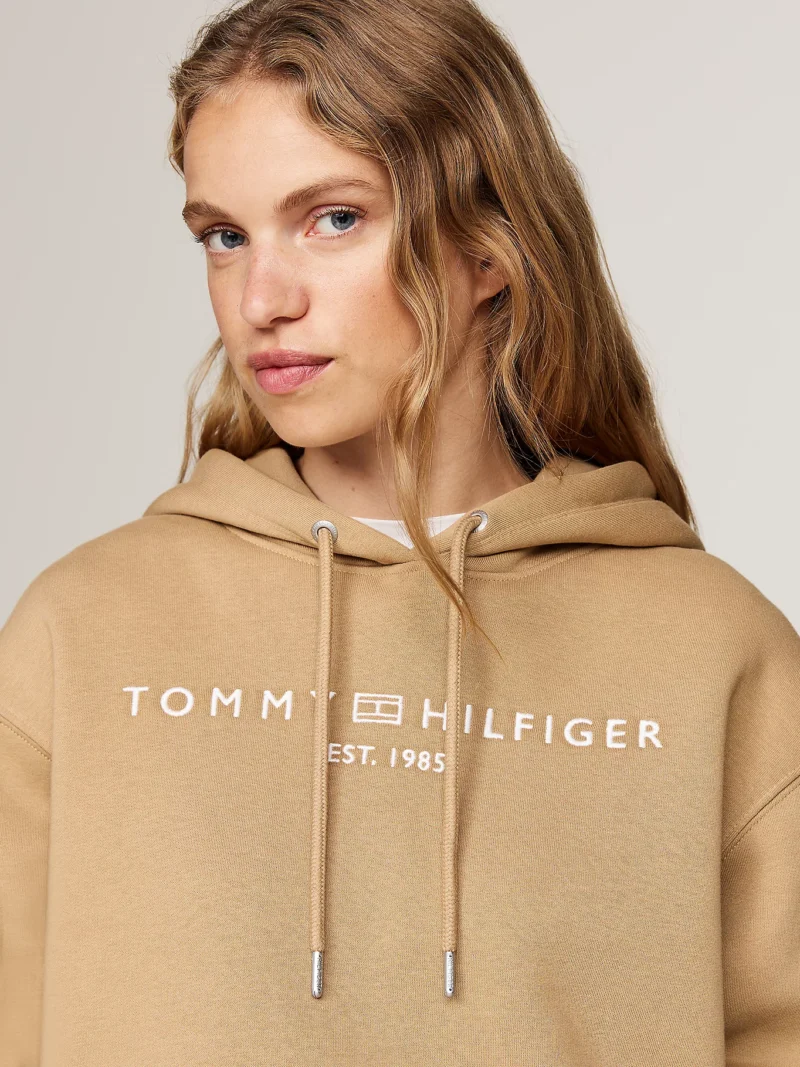TOMMY HILFIGER - Felpa con cappuccio e logo ricamato - Sabbia