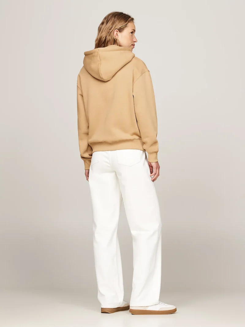 TOMMY HILFIGER - Felpa con cappuccio e logo ricamato - Sabbia