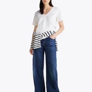 TOMMY HILFIGER - T-shirt con bandierina ricamata - Bianco