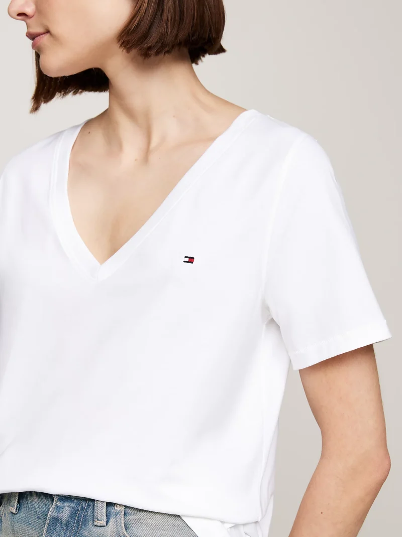 TOMMY HILFIGER - T-shirt con bandierina ricamata - Bianco