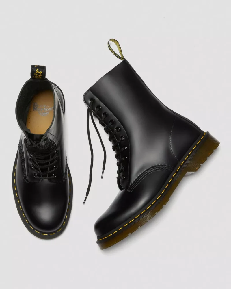Dr.Martens - Stivali stringati alti 1490 in pelle Smooth